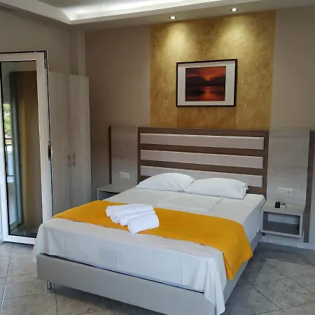 Ammos Hotel *