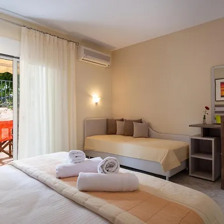 Hotel Ammos *